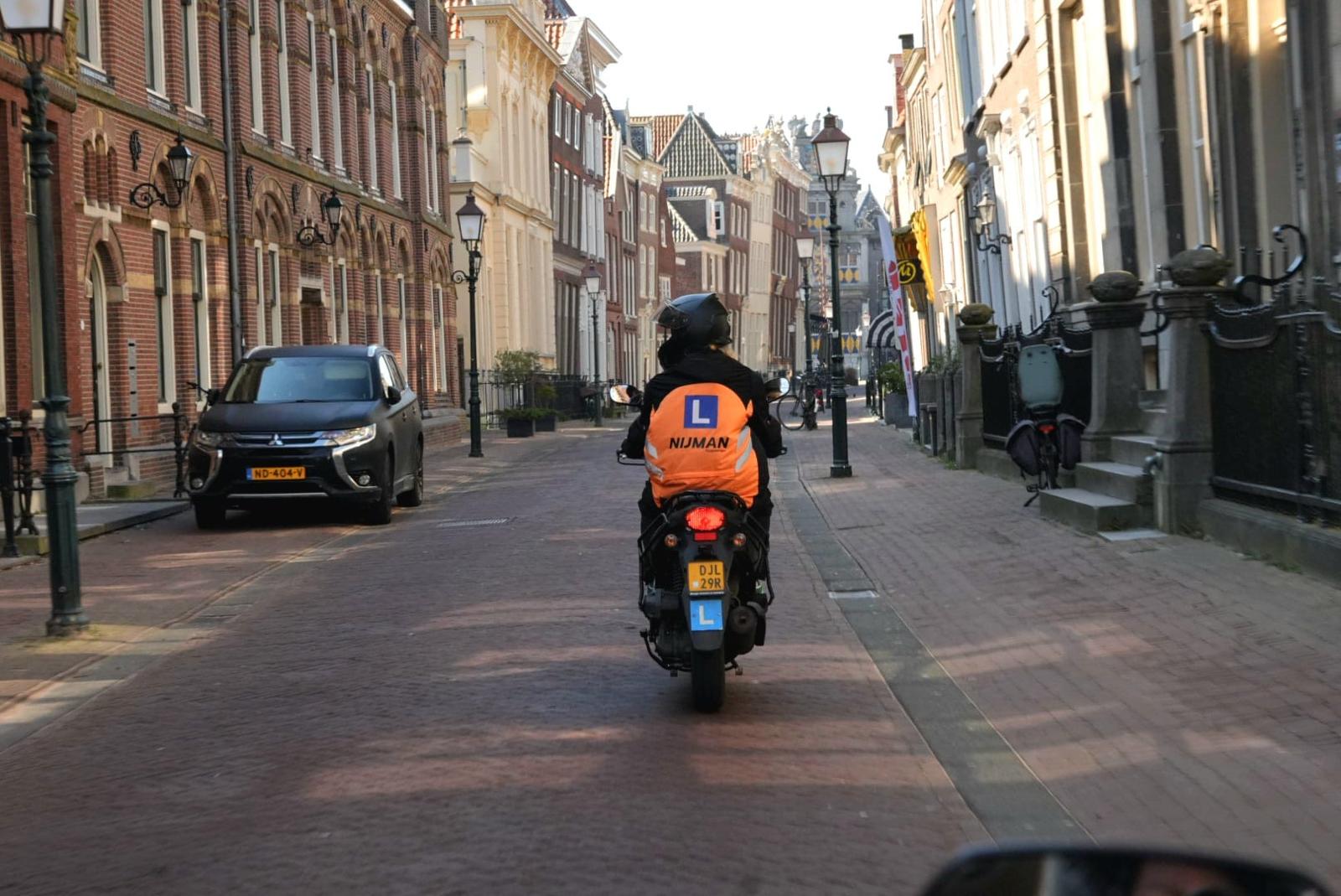 Bromfietser